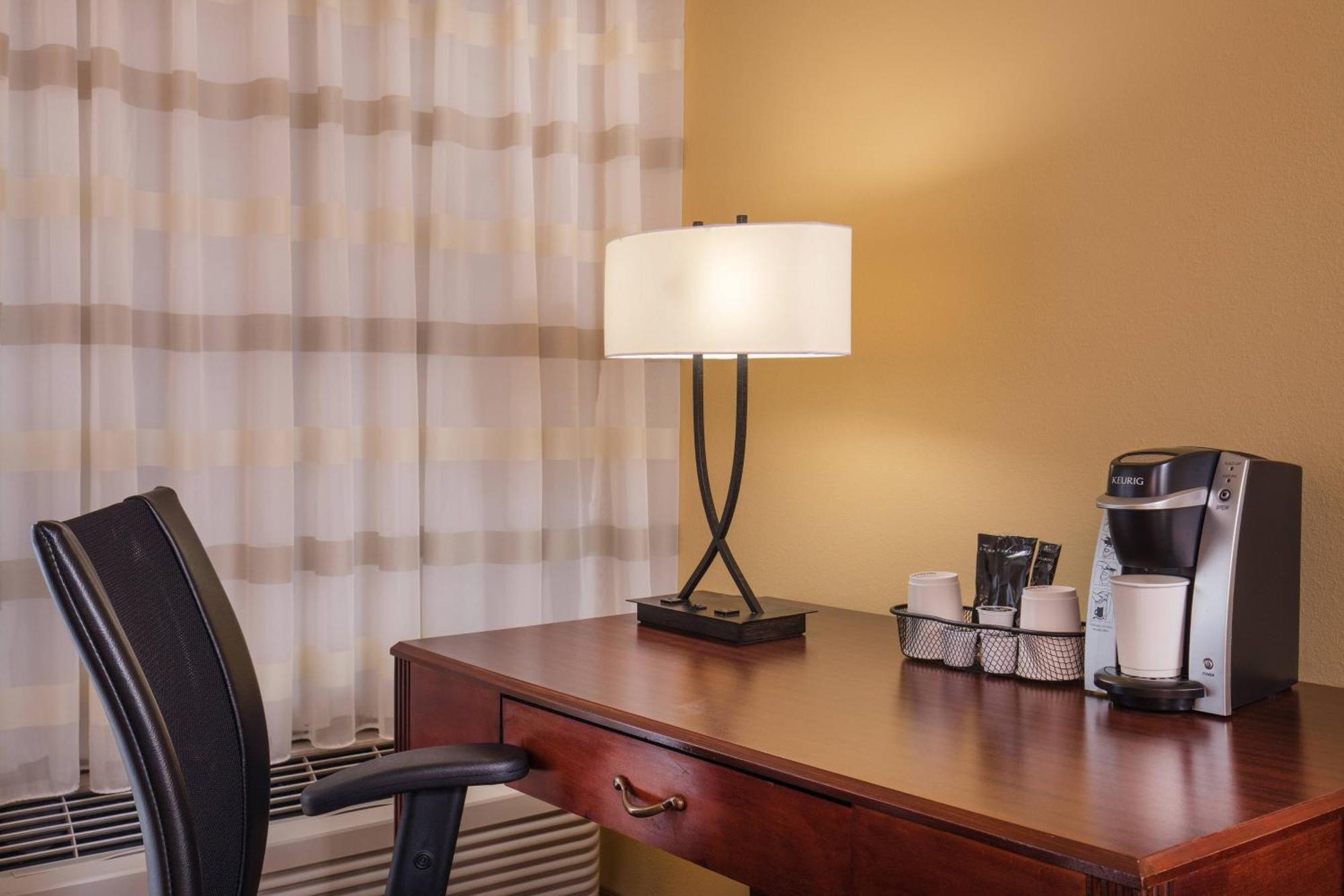 Courtyard Hartford مانشستر المظهر الخارجي الصورة