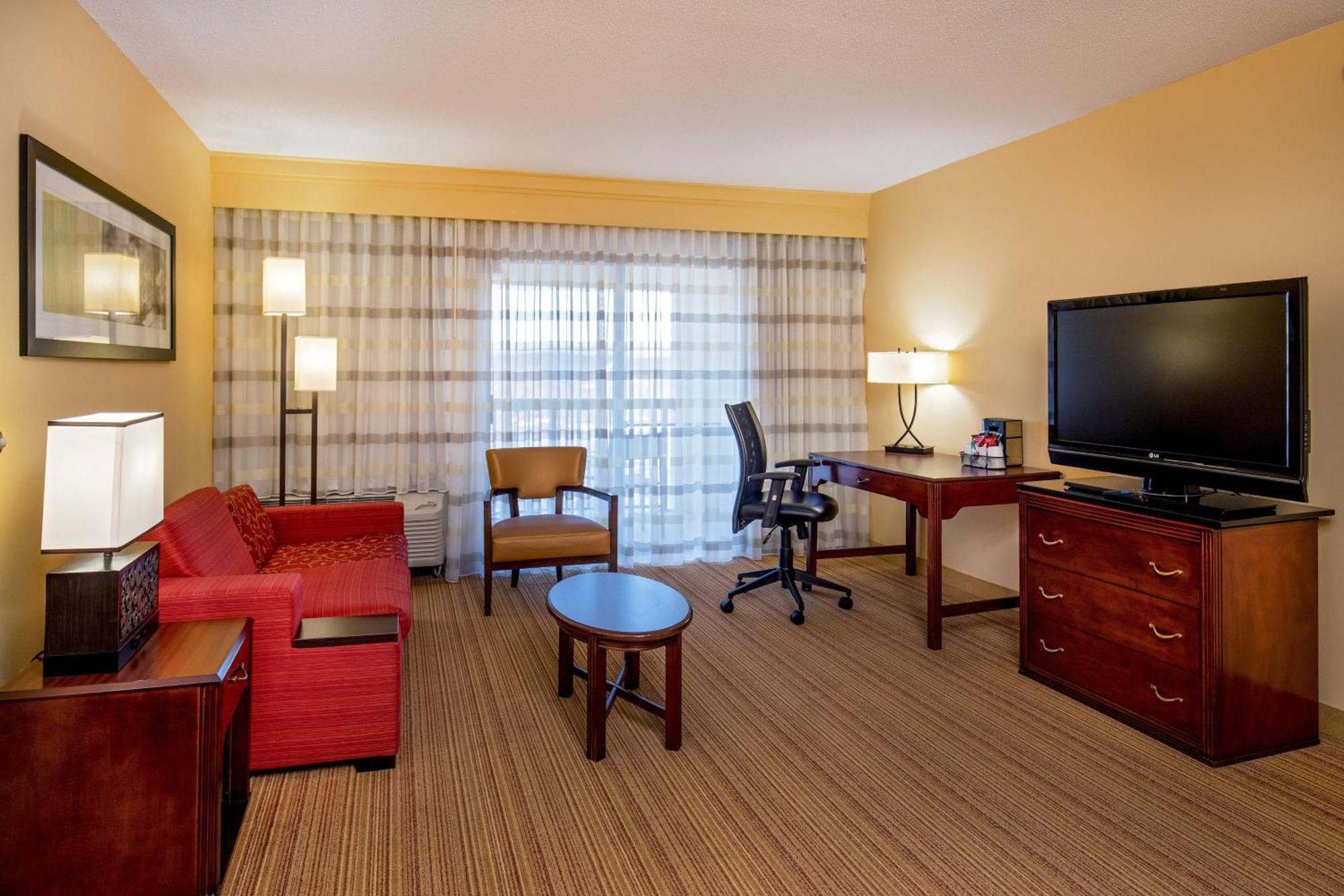 Courtyard Hartford مانشستر المظهر الخارجي الصورة